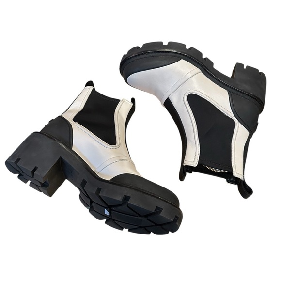 Tory Burch Black & White Chelsea Lug-sole Heeled Ankle Boot Sz: 9.5 - Picture 8 of 11